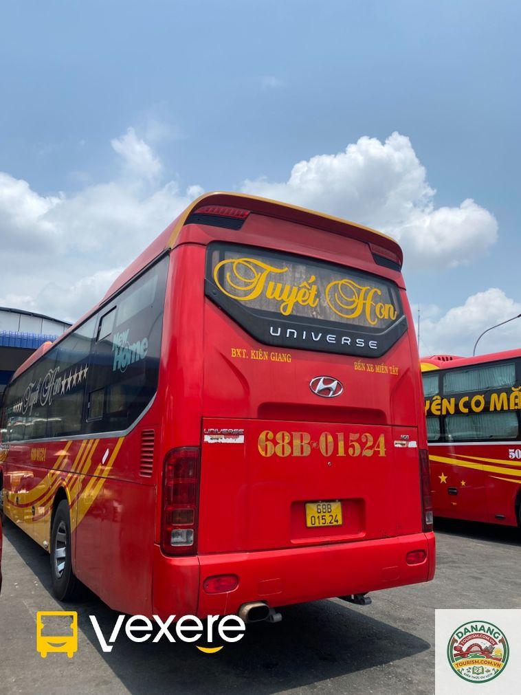 nhà xe tuyết hon