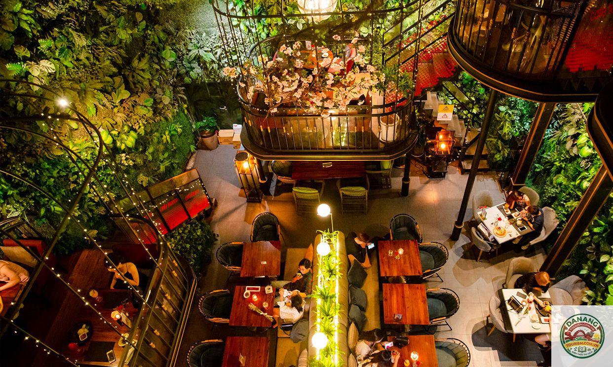 Cafe Terrace - Hình 1