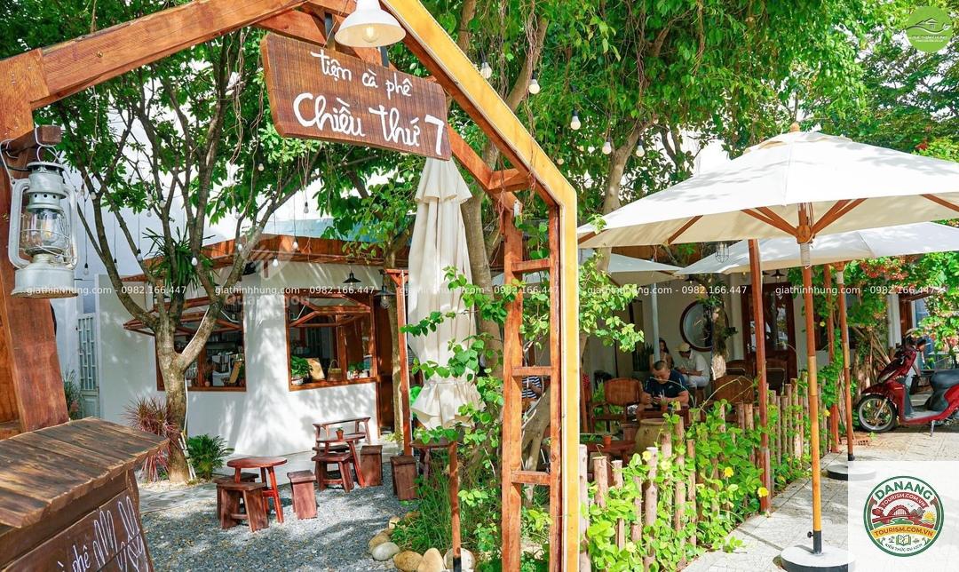 Tiệm Cà Phê Chiều Thứ 7 - Hình 1