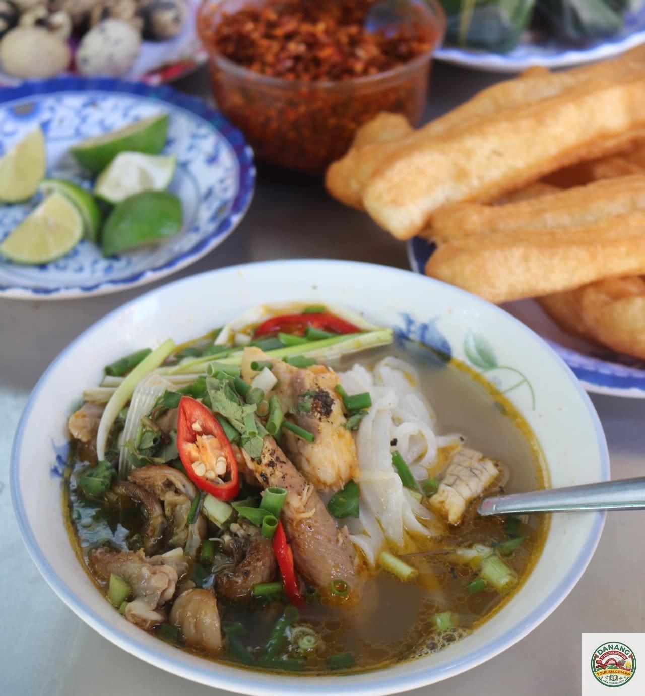 bánh canh cá lóc đà nẵng - Hình 1