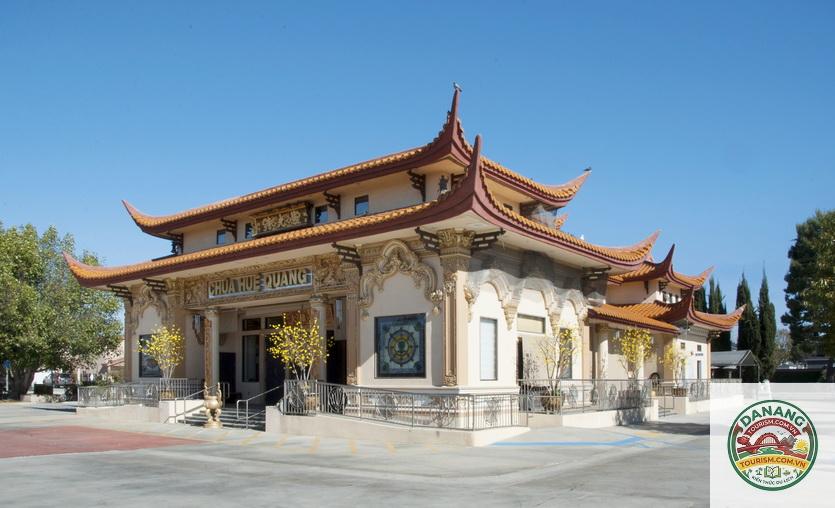 chùa huệ quang