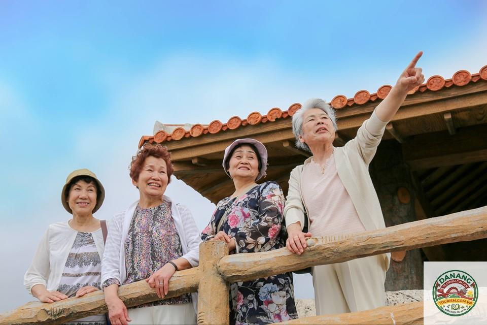 lịch trình du lịch cho người lớn tuổi