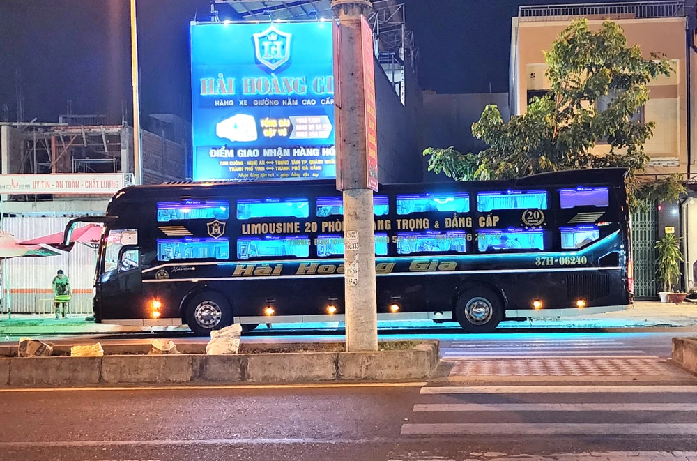 nhà xe đà nẵng đi hồ cốc - Hình 1