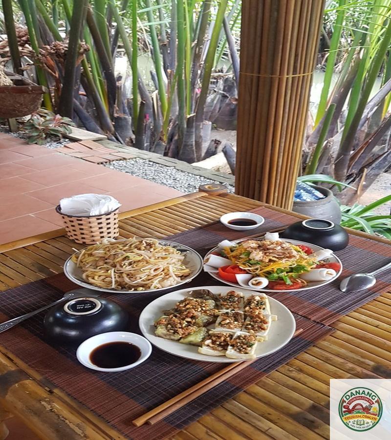 quán ăn gần rừng dừa bảy mẫu - Hình 2