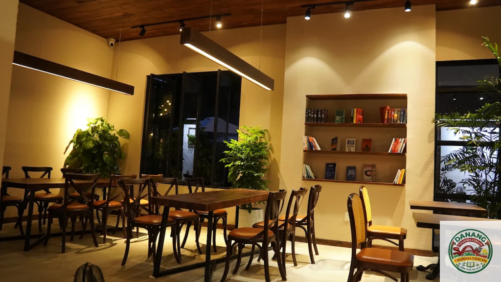 quán cafe gần sân bay đà nẵng - Hình 5