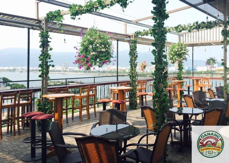 quán cafe ngắm pháo hoa đà nẵng - Hình 4