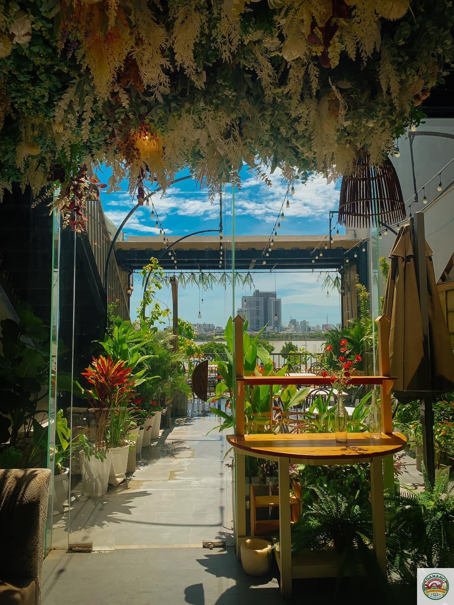 quán cafe view sông hàn - Hình 5