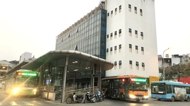 bến xe buýt kim mã
