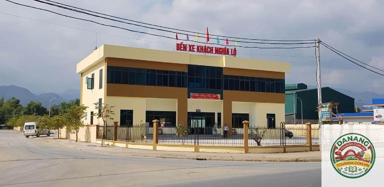 bến xe nghĩa lộ