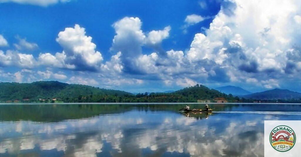 homestay hồ lắk view hồ