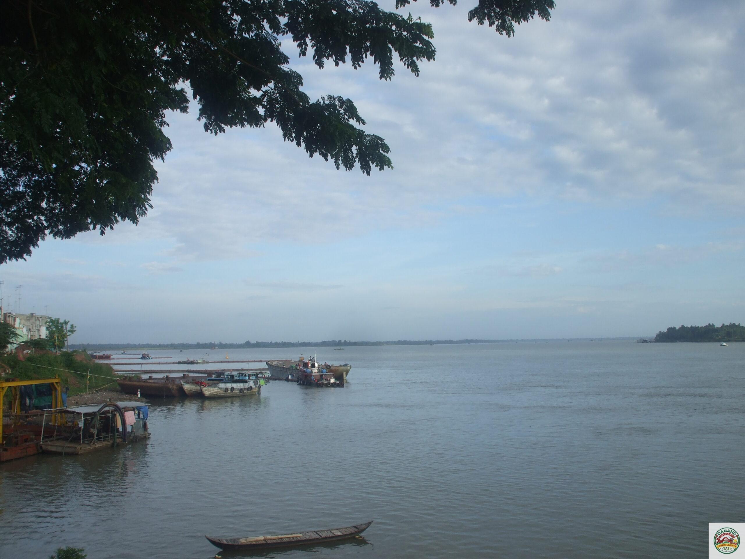 sông Tiền Bến Tre - Image 1